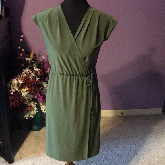White House Black Market Dresses & Skirts - WHBM XS Dress